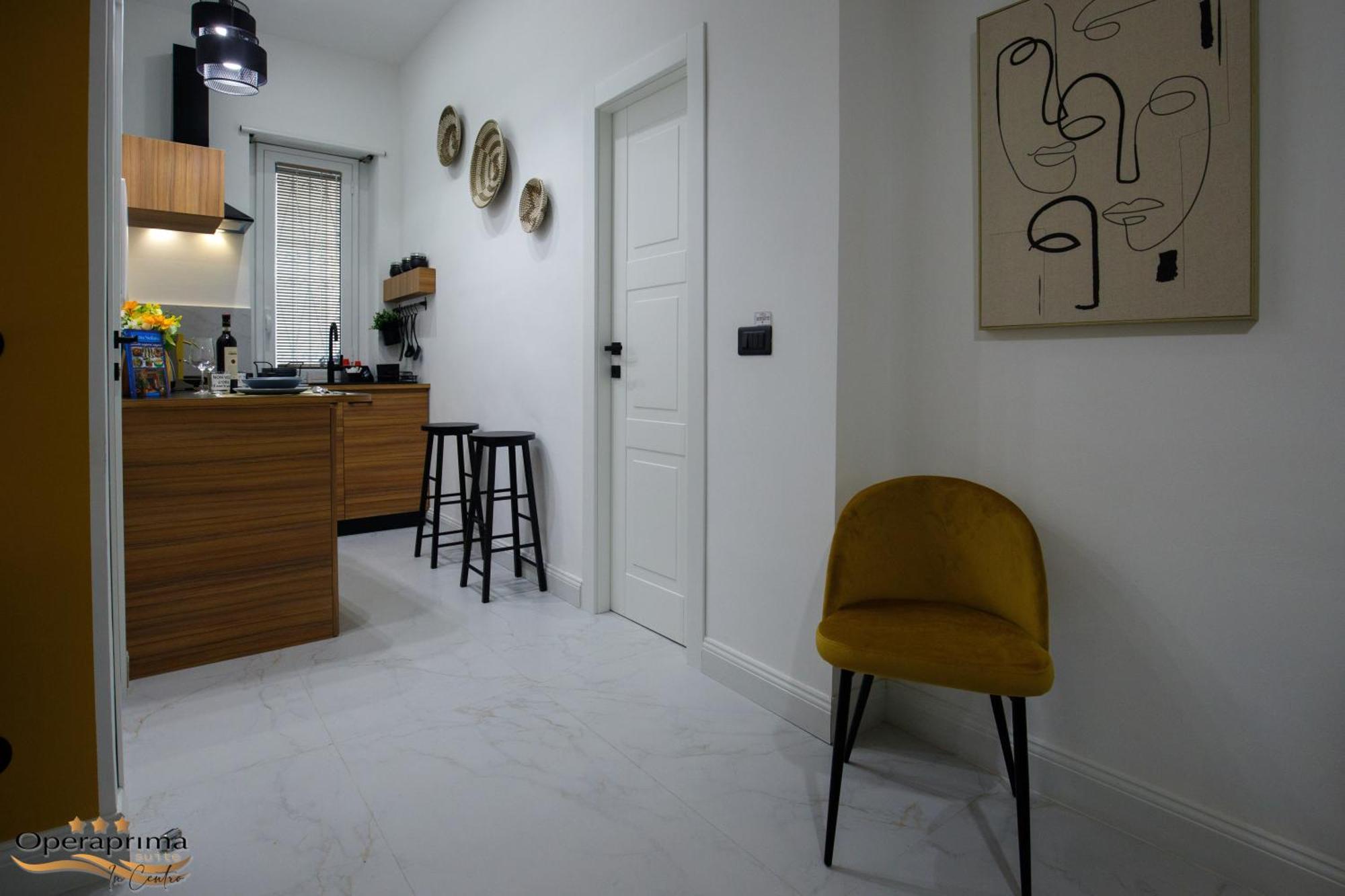 Operaprimasuite In Centro Мессина Экстерьер фото